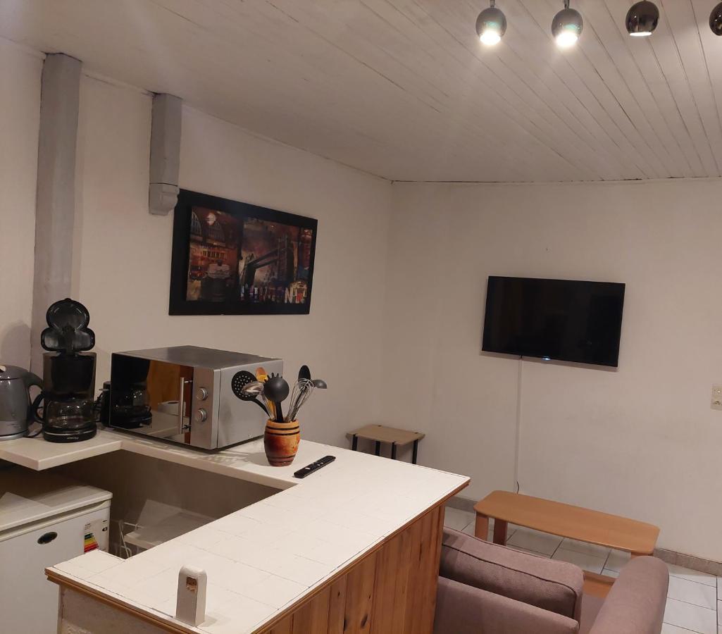 T2 Plein Centre Et Au Calme Apartment Cauterets Bagian luar foto